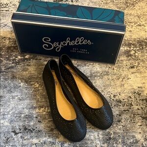 Seychelles Black Ballet Flats